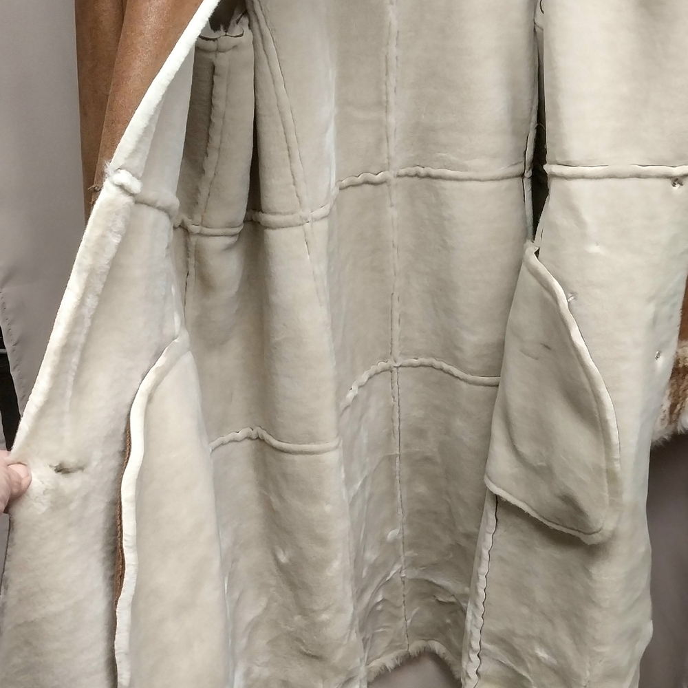 Wilsons Leather Brown Shearling Coat with Cream Fur Trim - Picture 3 of 4